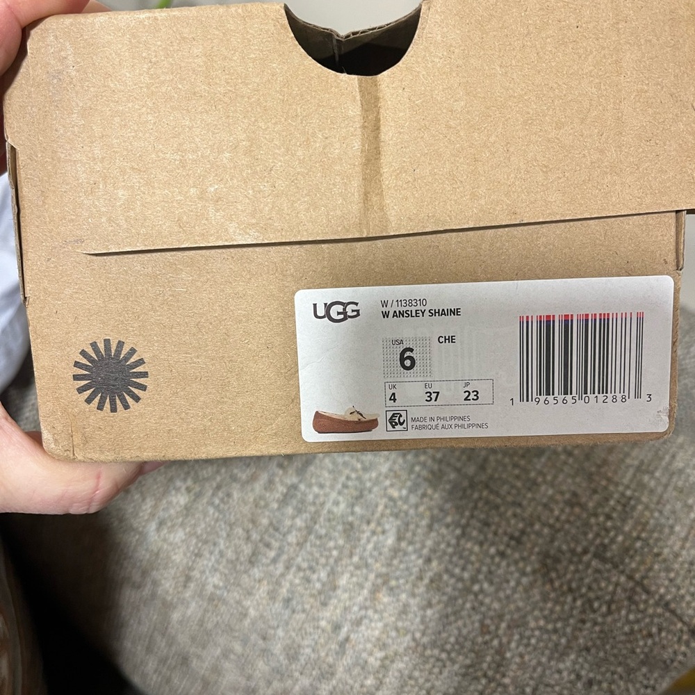 UGG Ansley Shaine Moccasins - Chestnut
